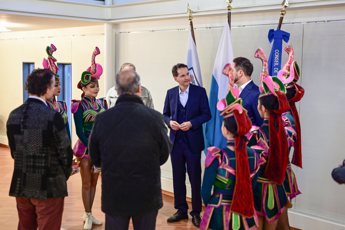 Oberbürgermeister empfängt Circus Krone